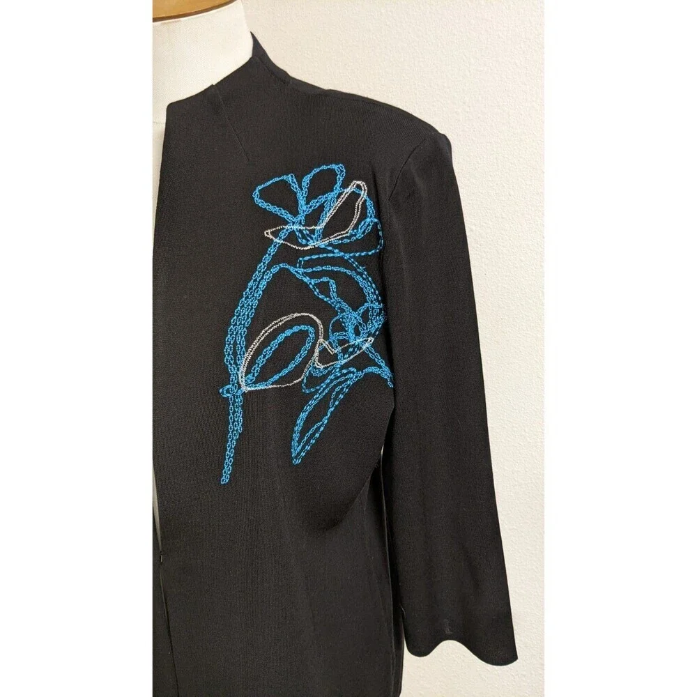 Women's MISOOK Black Knit Embroidered Blue/White Floral Design Jacket Medium